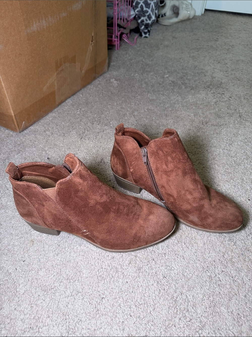 Arizona Jean Company Women's Rust Brown Suede Ankle Booties
